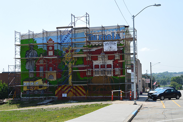 Mural completed just in time for Tama-Toledo RAGBRAI | News, Sports, Jobs - Vimarsana News